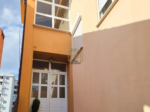 Izdavanje, dvosoban stan, 69m², Stari Aerodrom, Podgorica - image 18