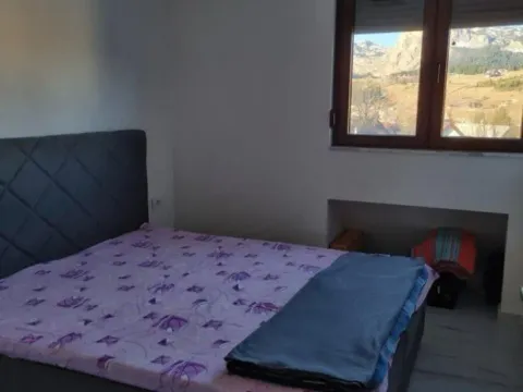 Prodaja, trosoban stan, 82m², Centar, Žabljak - image 5
