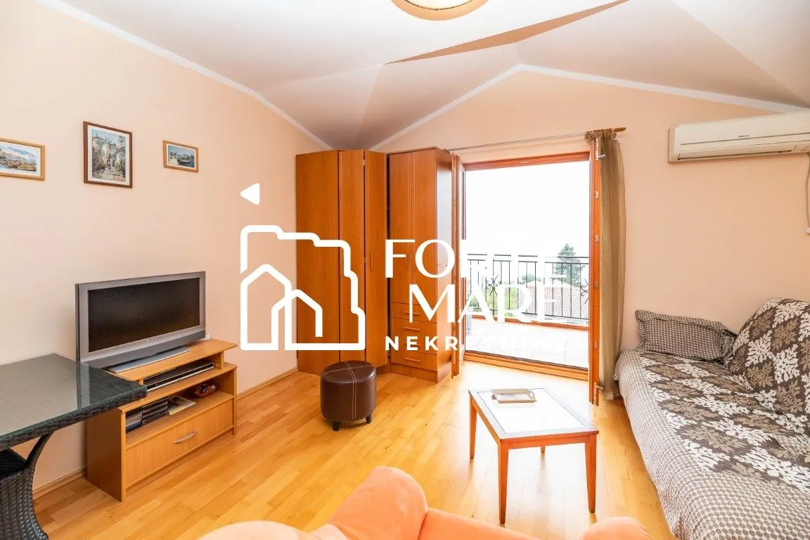 Prodaja, jednosoban stan, 40m², Baošići, Herceg Novi