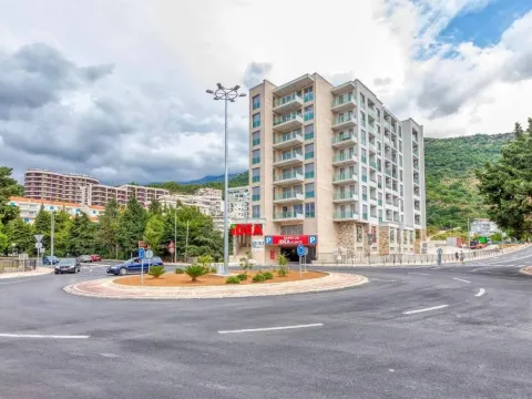 Sale, two bedroom apartment, 87m², Bečići, Budva - image 4
