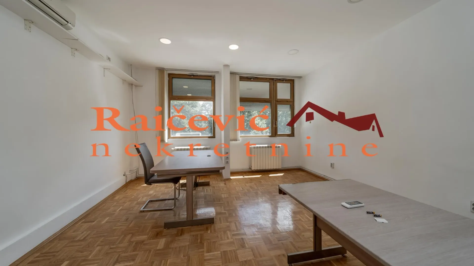 Izdavanje, poslovni prostor, 195m², Savski Venac, Beograd