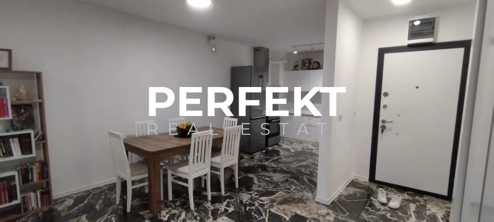 Prodaja, dvosoban stan, 65m², Pančevo, Srbija