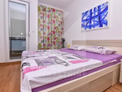 Rent, one bedroom apartment, 45m², City Kvart, Podgorica - image 9