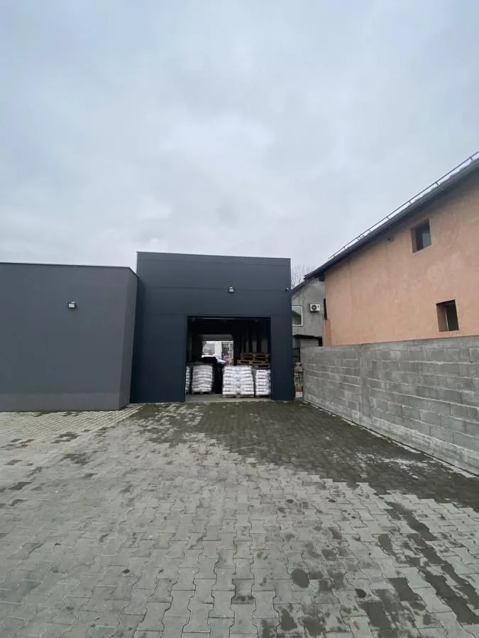 Rent, office space, 180m², Vašarište, Jagodina