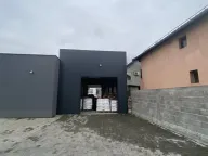 Izdavanje, poslovni prostor, 180m², Vašarište, Jagodina - image 4