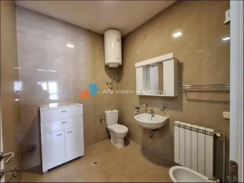 Rent, house, 220m², Savski Venac, Beograd - image 33