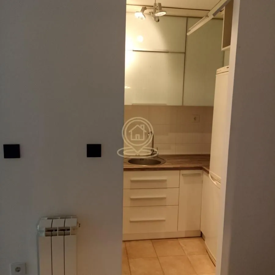Rent, two bedroom apartment, 37m², Vračar Sve Podlokacije, Beograd