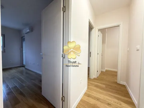 Izdavanje, trosoban stan, 100m², Central Point, Podgorica - image 9