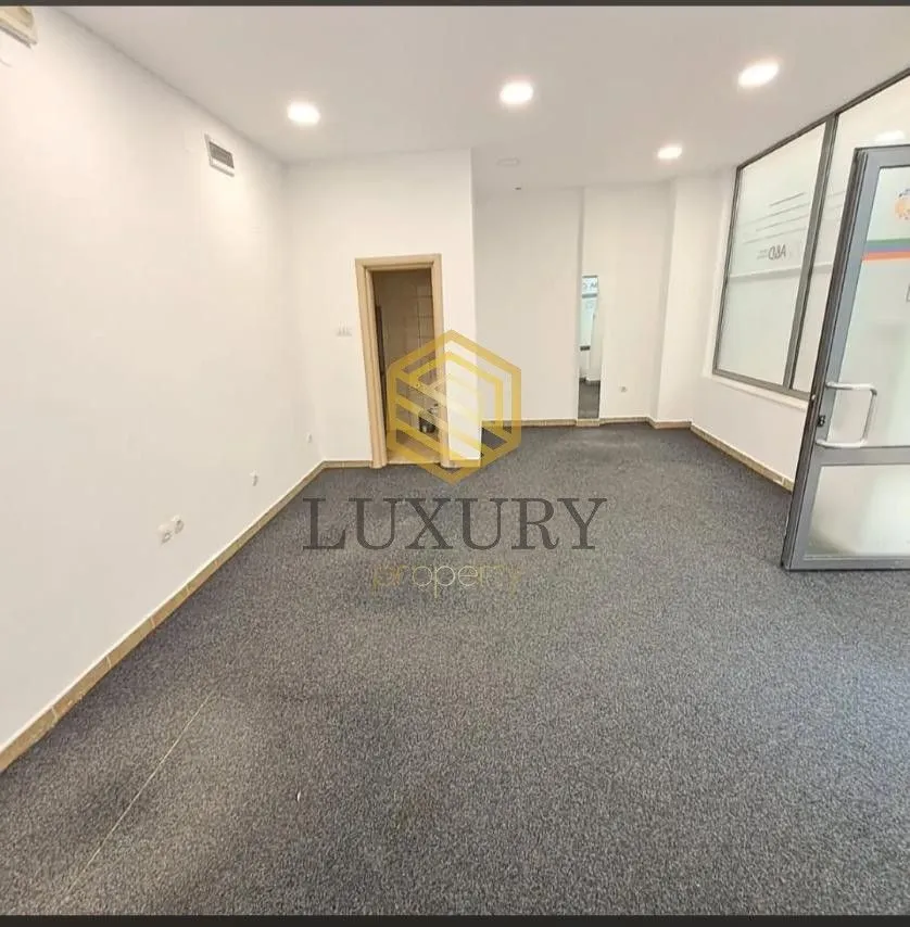 Rent, office space, 32m², Centar, Podgorica