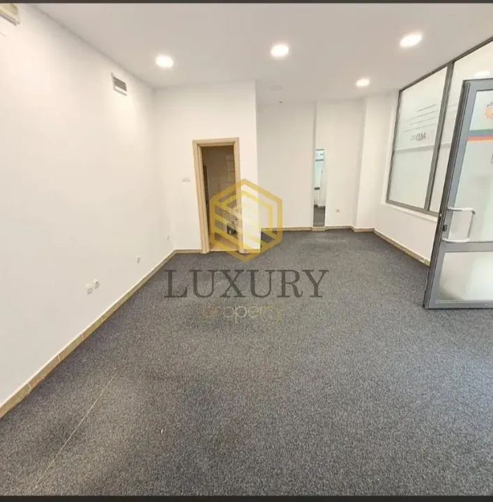 Rent, office space, 32m², Centar, Podgorica