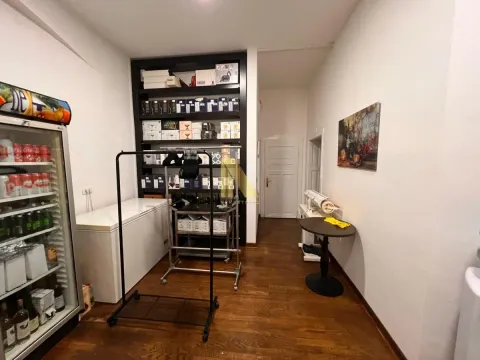 Izdavanje, poslovni prostor, 135m², Centar, Novi Sad - image 16