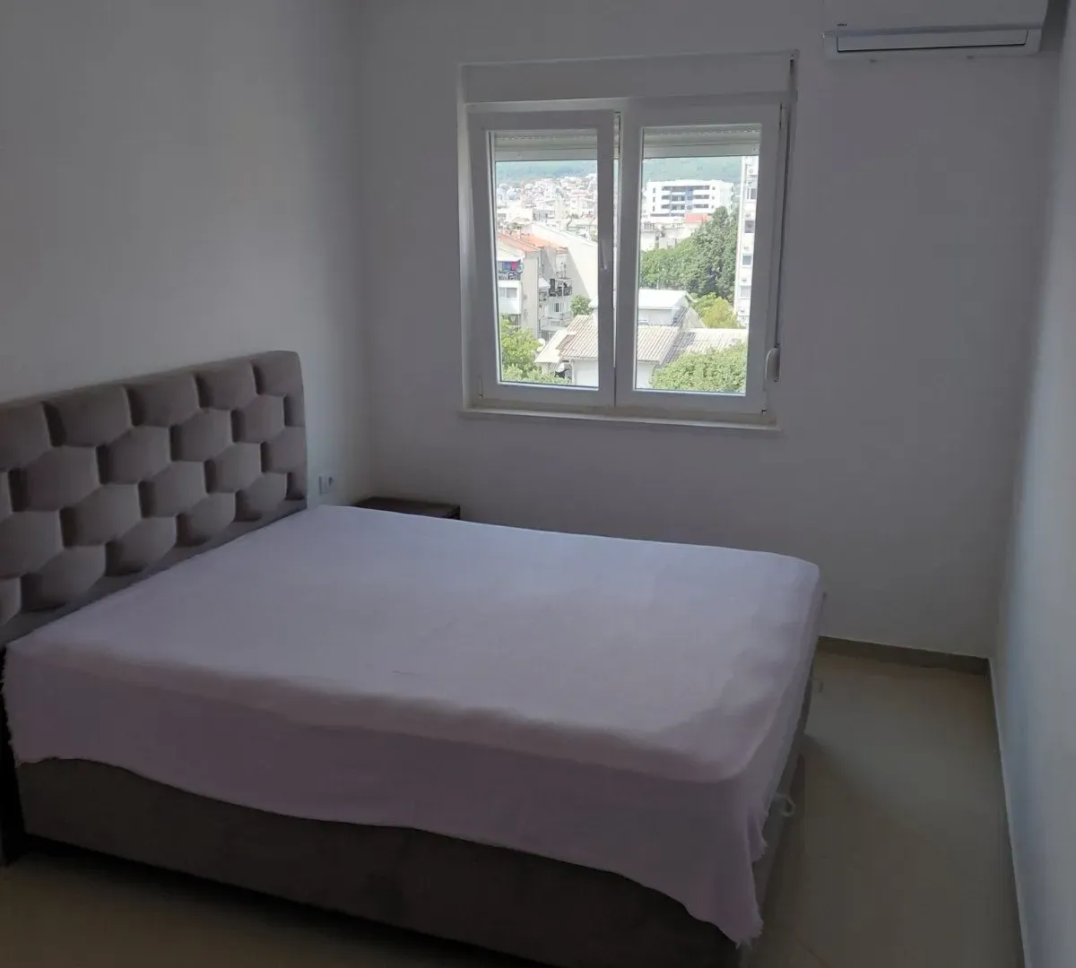 Rent, one bedroom apartment, 47m², Centar, Bar