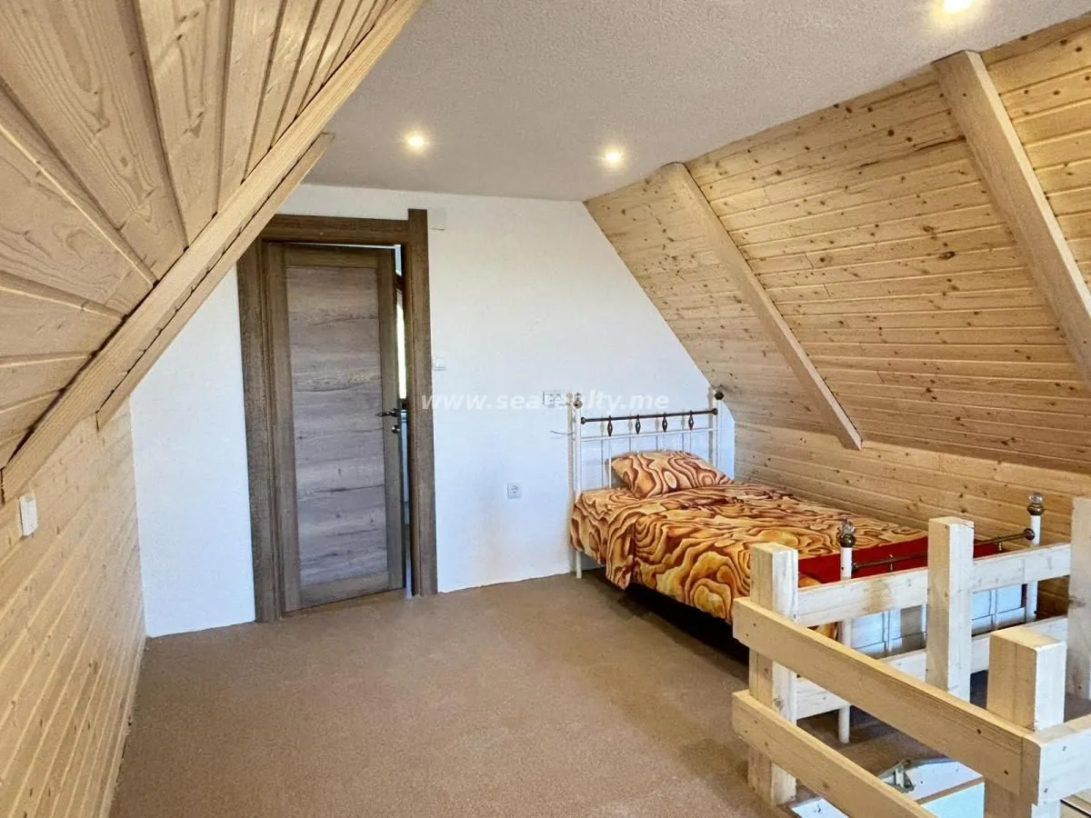 Sale, house, 320m², Žabljak, Crna Gora