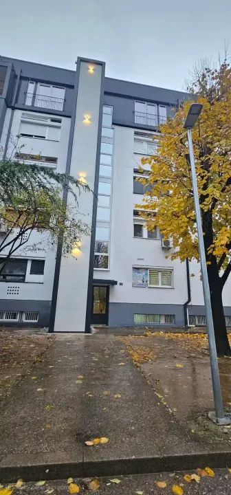 Izdavanje, dvosoban stan, 62m², Preko Morače, Podgorica
