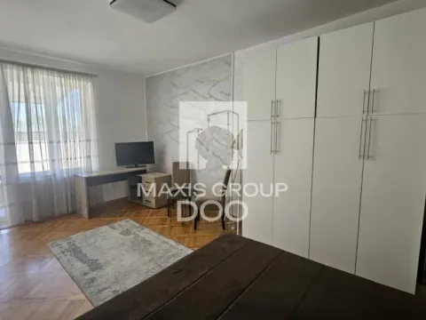 Rent, three bedroom apartment, 85m², Savski Venac, Beograd - image 2