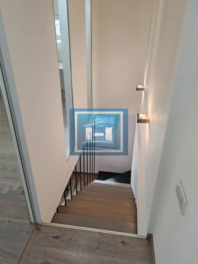 Sale, three bedroom apartment, 72m², Botanička Bašta, Palilula Sve Podlokacije