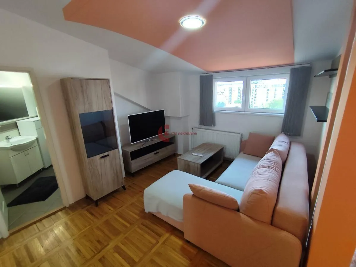 Izdavanje, dvosoban stan, 51m², Dudova Šuma, Subotica