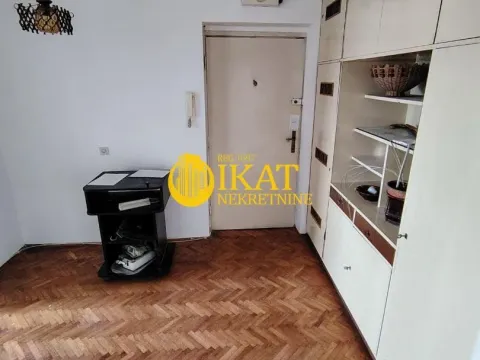 Prodaja, trosoban stan, 73m², Vračar Sve Podlokacije, Beograd - image 2