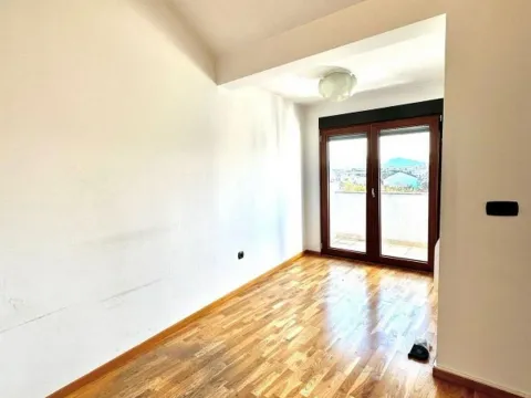 Prodaja, poslovni prostor, 540m², Centar, Podgorica - image 19