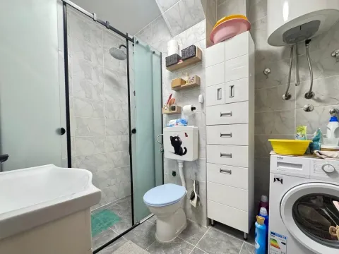 Sale, three bedroom apartment, 84m², Kalenić Pijaca, Vračar Sve Podlokacije - image 10