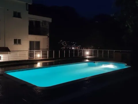 Izdavanje, dvosoban stan, 97m², Prčanj, Kotor - image 7