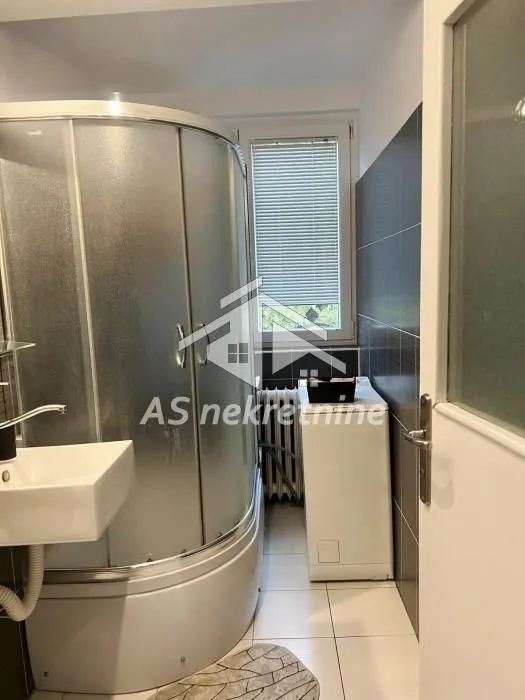 Rent, two bedroom apartment, 54m², Kalenić Pijaca, Vračar Sve Podlokacije