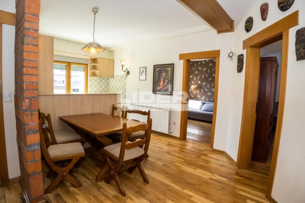 Sale, three bedroom apartment, 69m², Stari Grad, Beograd