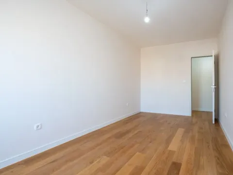 Izdavanje, dvosoban stan, 72m², Central Point, Podgorica - image 4