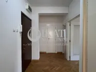 Izdavanje, trosoban stan, 86m², Savski Venac, Beograd - image 4