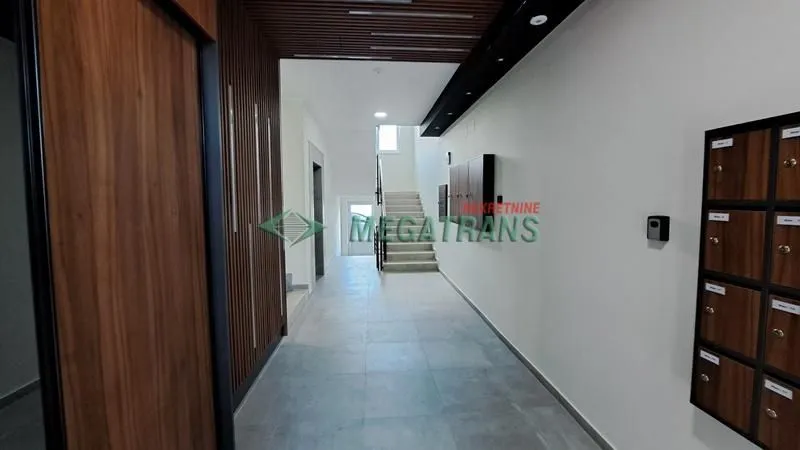 Izdavanje, dvosoban stan, 45m², Petrovaradin, Novi Sad