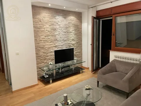Izdavanje, dvosoban stan, 53m², Stari grad, Novi Sad - image 10