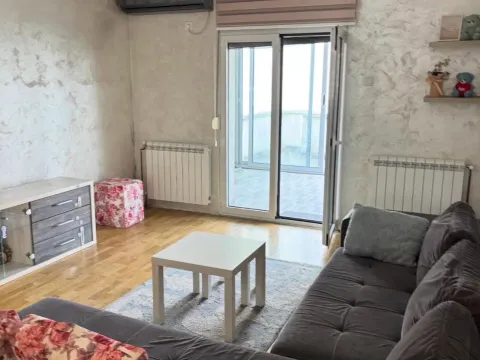 Prodaja, kuća, 150m², Stari Aerodrom, Podgorica - image 5