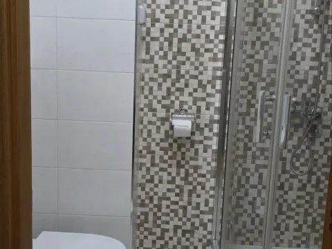 Izdavanje, jednosoban stan, 43m², City Kvart, Podgorica - image 8