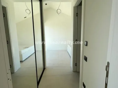 Sale, house, 273m², Tivat, Crna Gora - image 14