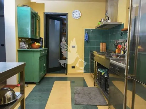 Prodaja, kuća, 246m², Mladenovac, Beograd - image 12