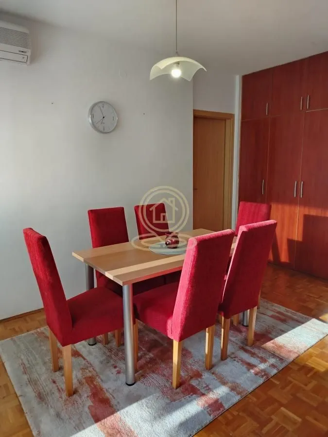Rent, two bedroom apartment, 66m², Stari Grad, Beograd