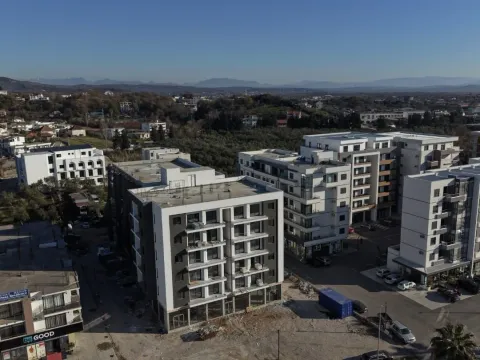 Sale, one bedroom apartment, 47m², Centar, Ulcinj - image 2