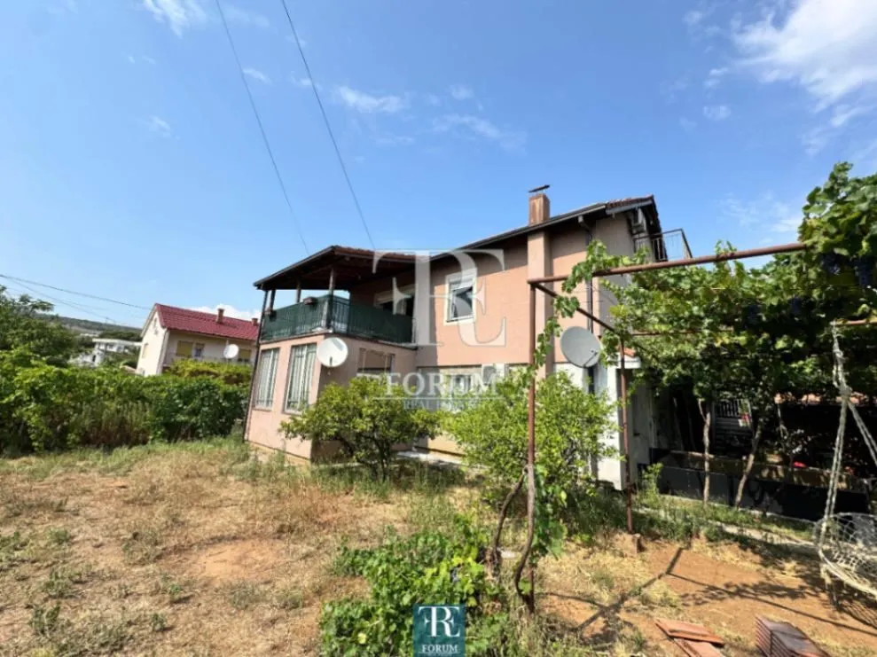 Prodaja, kuća, 290m², Vranići, Podgorica