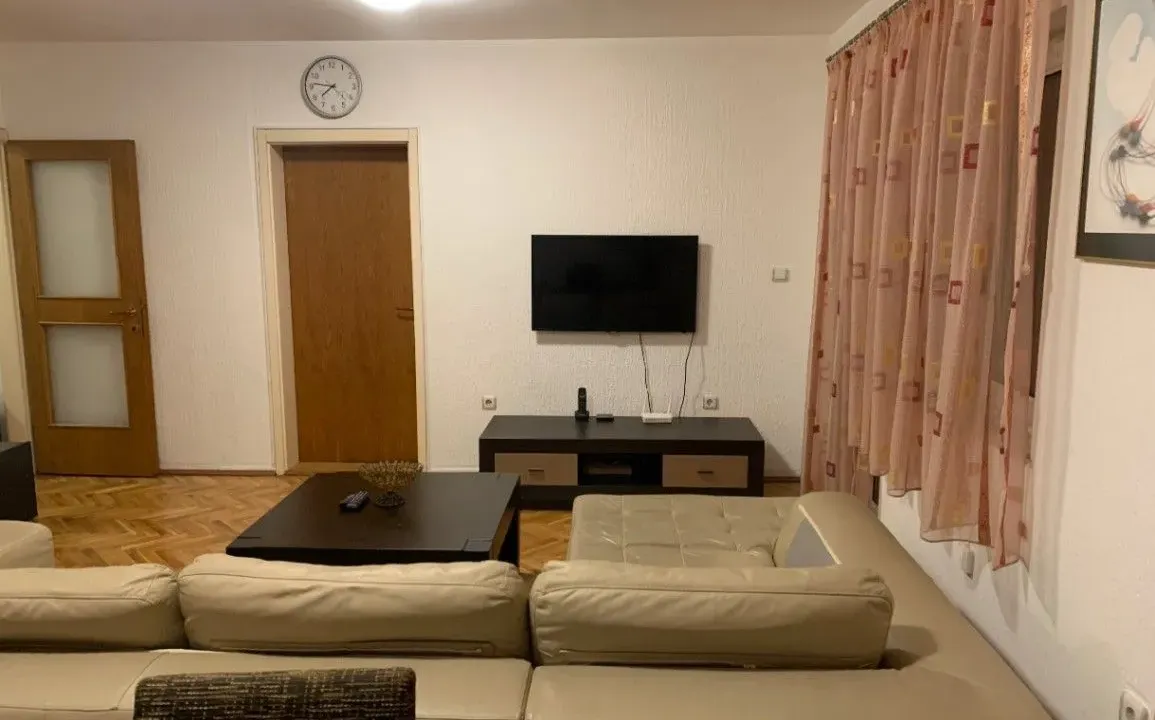 Izdavanje, jednosoban stan, 54m², Kruševac, Podgorica
