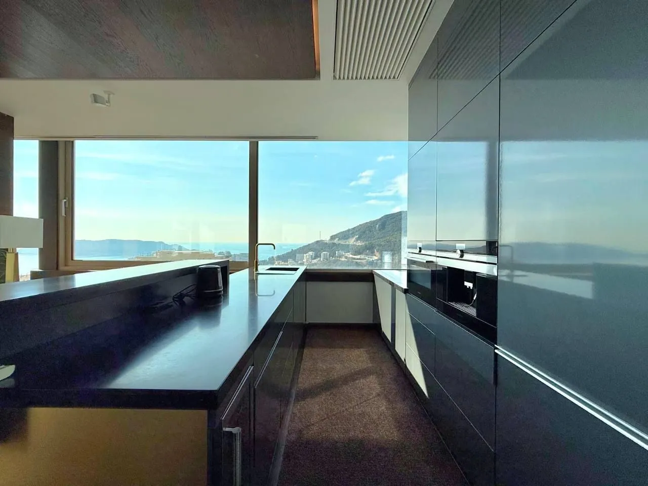 Sale, two bedroom apartment, 168m², Bečići, Budva