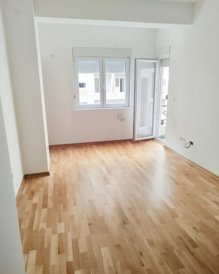 Izdavanje, dvosoban stan, 58m², Zabjelo, Podgorica