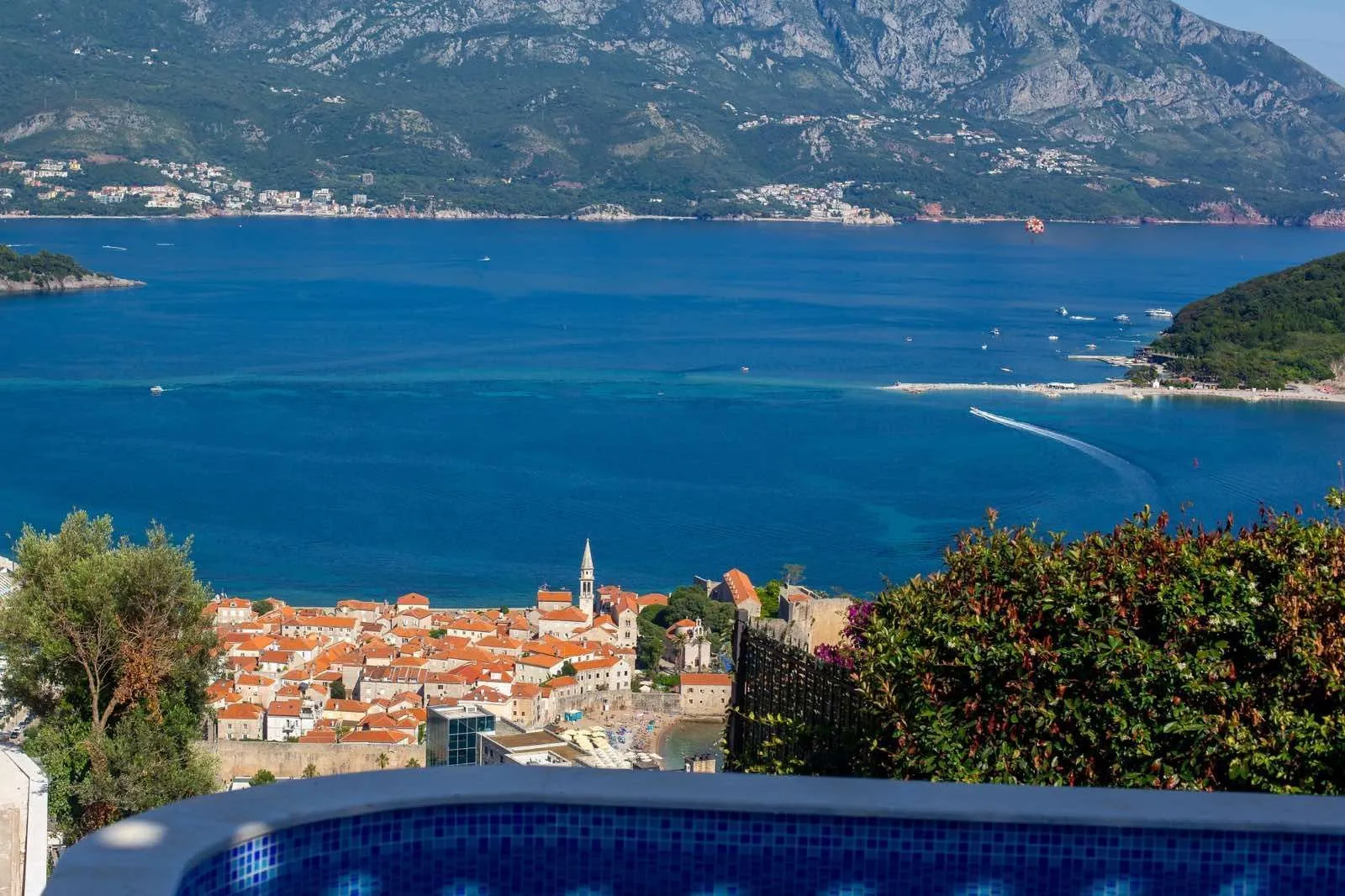 Rent, house, 250m², Budva, Crna Gora