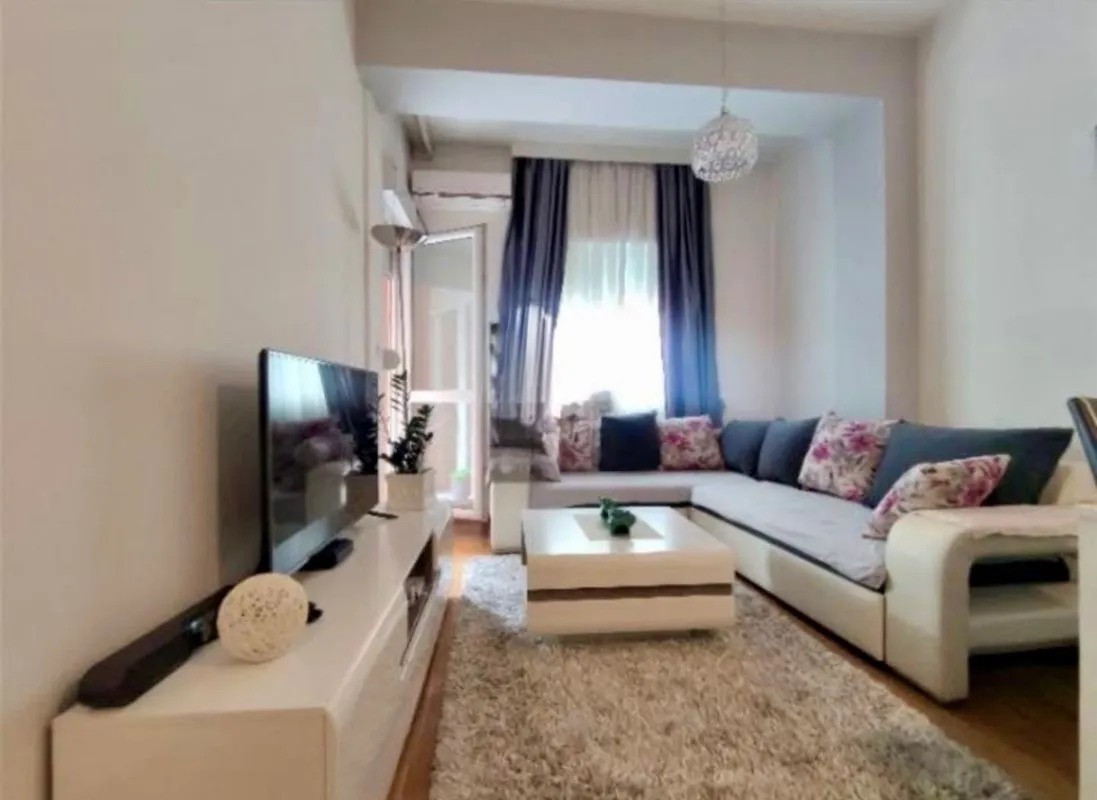 Izdavanje, jednosoban stan, 42m², Ljubović, Podgorica