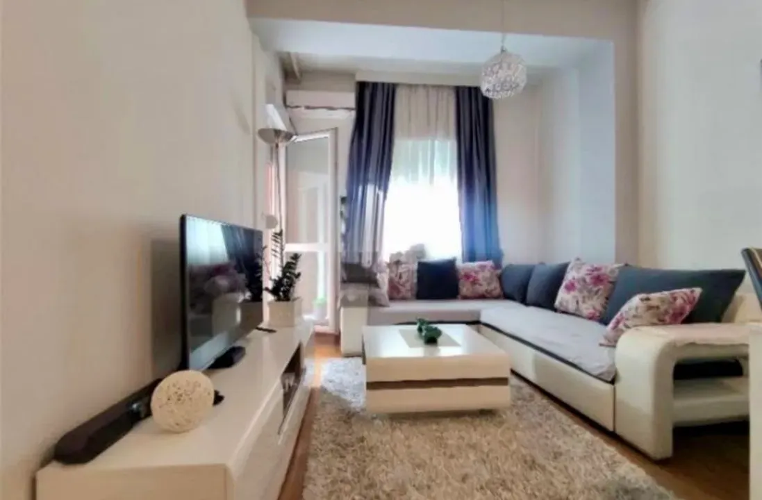 Izdavanje, jednosoban stan, 42m², Ljubović, Podgorica