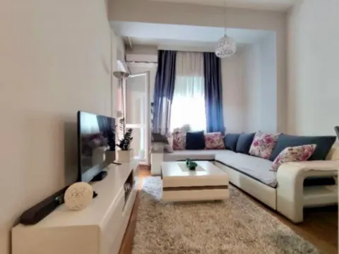 Izdavanje, jednosoban stan, 42m², Ljubović, Podgorica