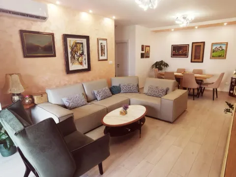 Prodaja, jednosoban stan, 61m², Dobrota, Kotor - image 16