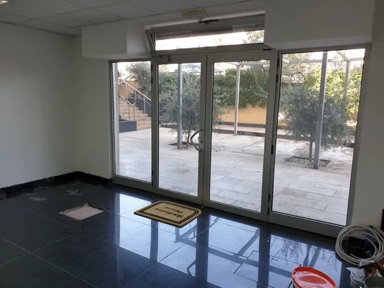 Sale, office space, 320m², Momišići, Podgorica