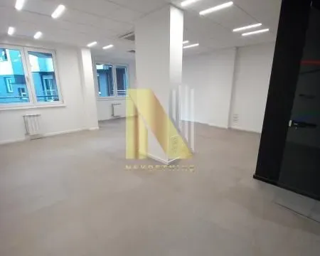 Izdavanje, poslovni prostor, 259m², Bulevar Evrope, Novi Sad Sve Podlokacije - image 10