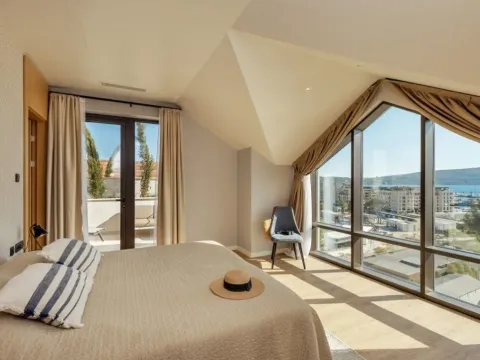 Prodaja, dvosoban stan, 179m², Porto Montenegro, Tivat - image 11