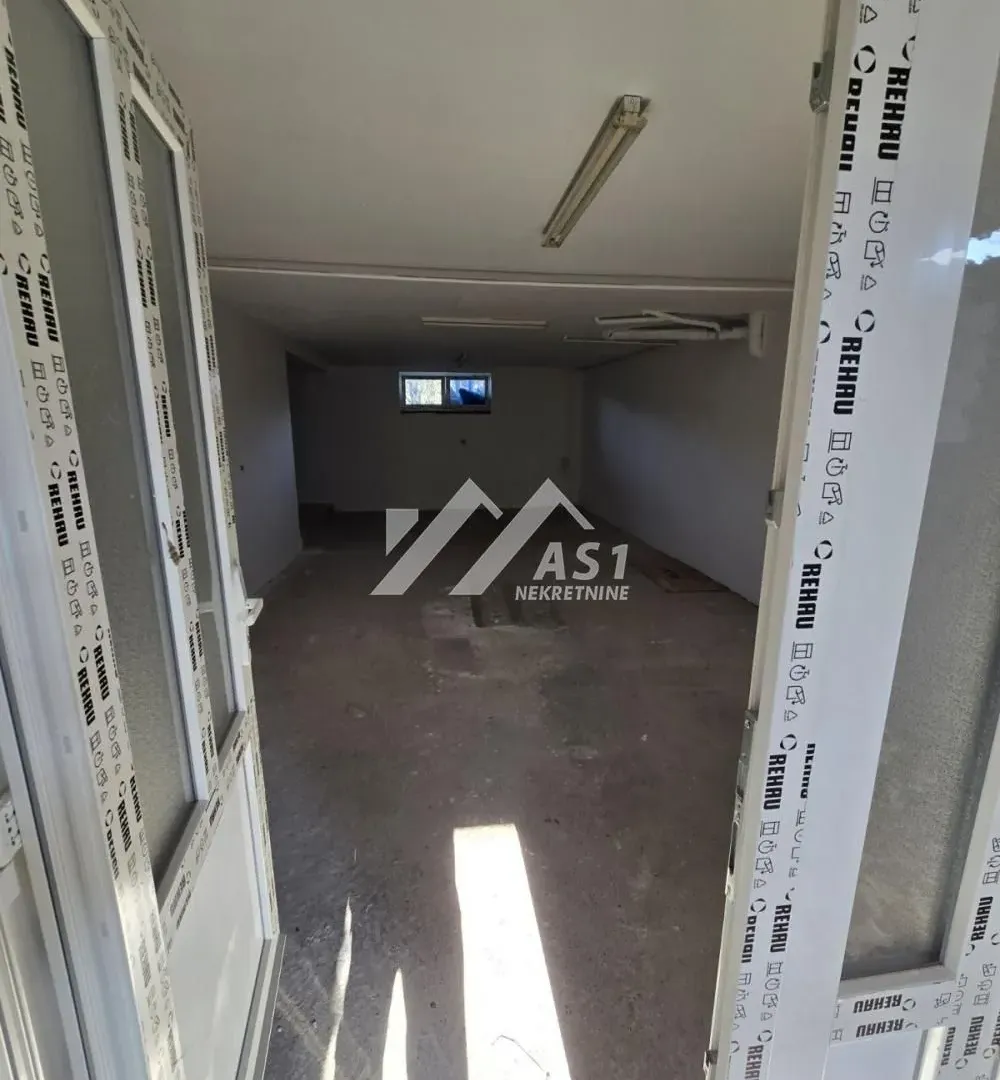 Prodaja, četvorosoban stan, 114m², Klisa, Novi Sad Sve Podlokacije